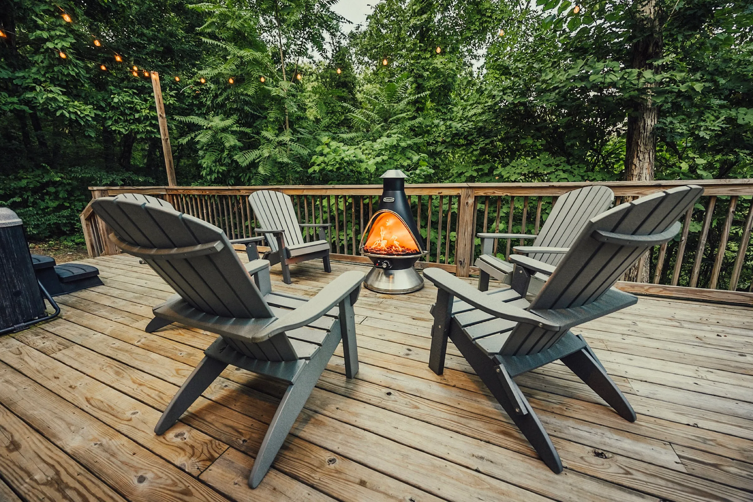 Deck loungers with view at Hygge Blue Chalet