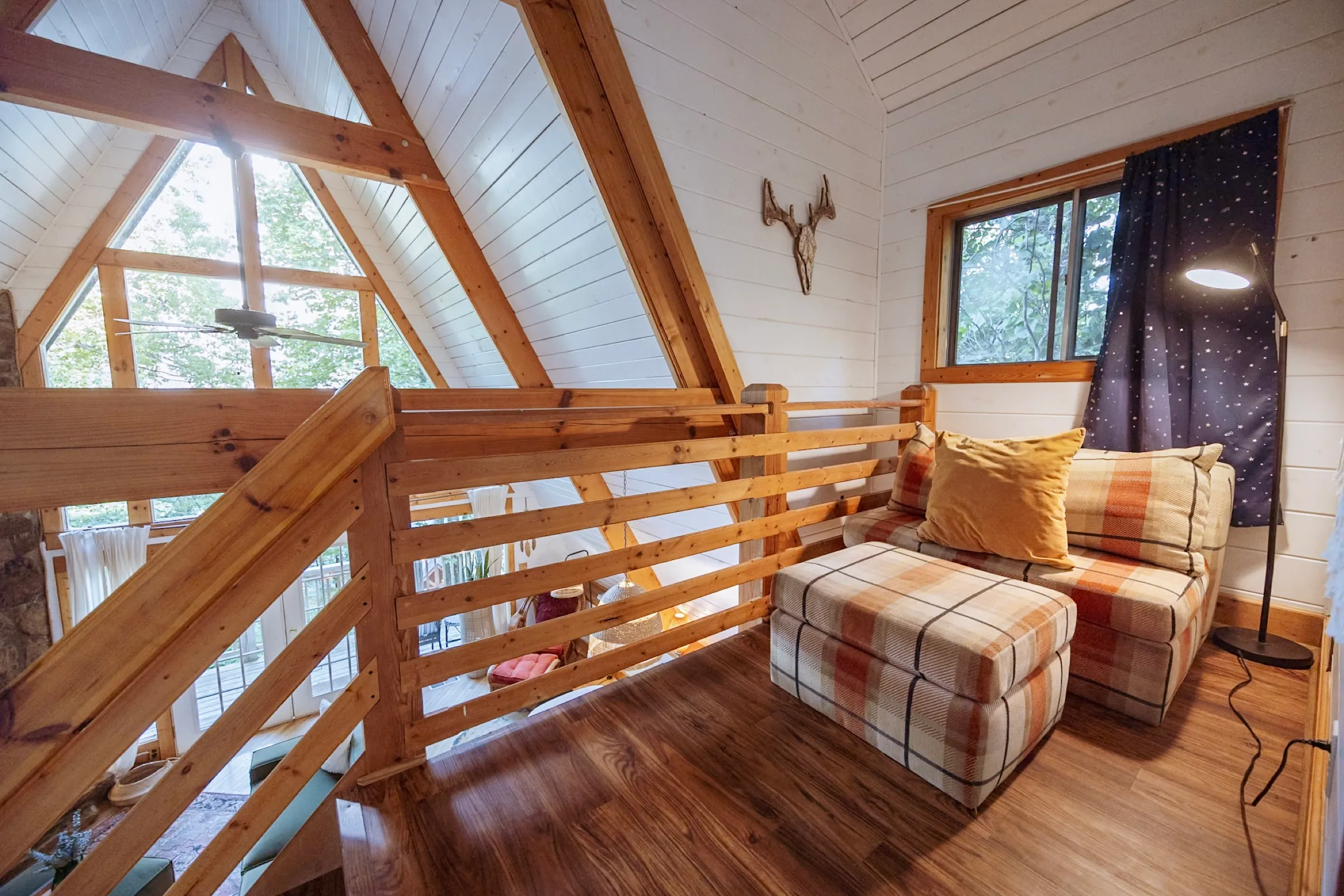 Private hot tub at Little Green Cabin