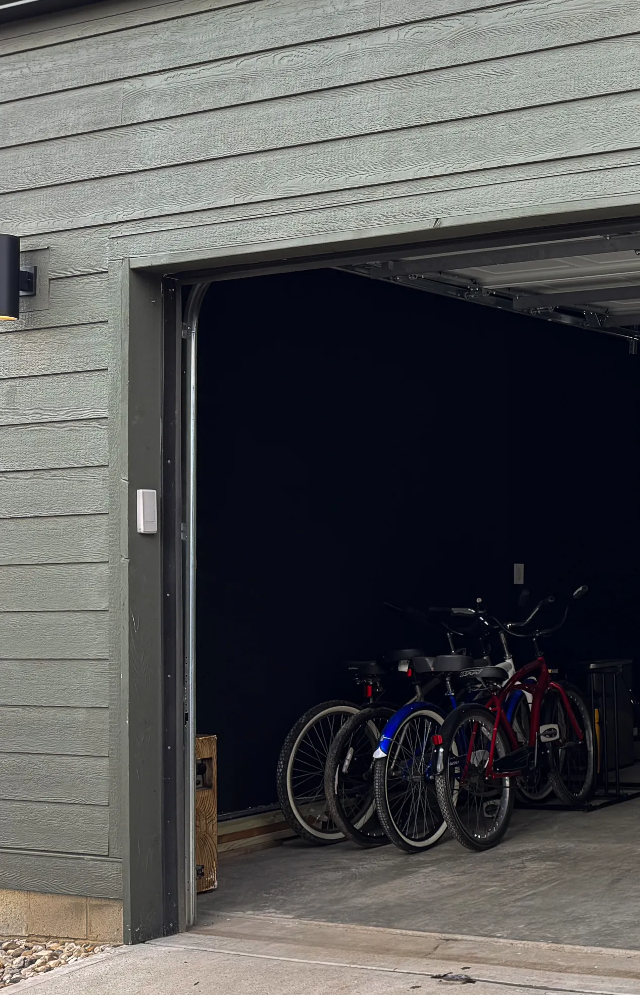 Garage with complimentary bikes at Parkway House